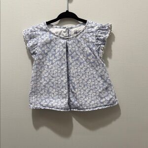 GAP baby Blue Floral butterfly Blouse with ruffle sleeves in size 2T